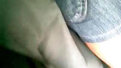 סקס אמיתי עם זר בתא השירותים של מועדון לילה סרטי פורנו חינם במוסקבה.